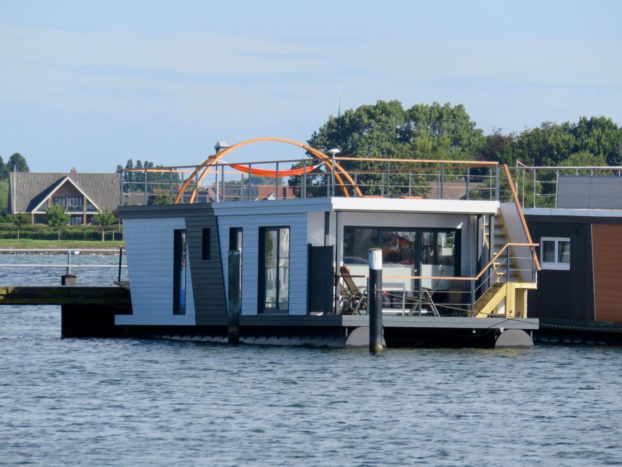 Hausboot Fehmarn Hotel Exterior foto
