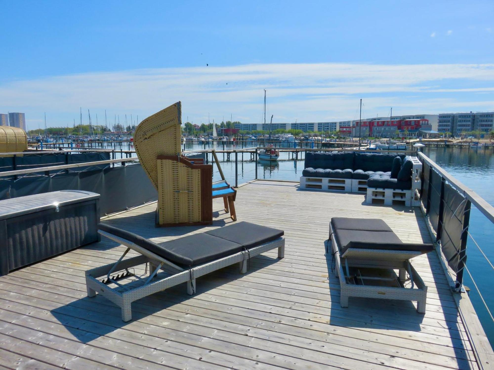 Hausboot Fehmarn Hotel Exterior foto